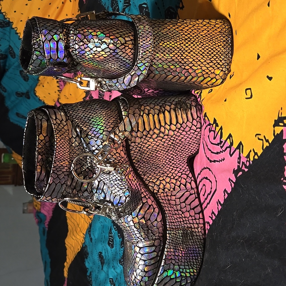 EUC Dolls Kill Club Exx Electric Venom Hologram Boots (9) - Picture 2 of 3